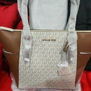 Charlotte Large Logo And Leather Top-Zip Tote Bag